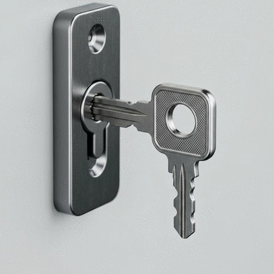 Clé moderne insérée dans une serrure de haute sécurité, illustrant la protection et l'efficacité.